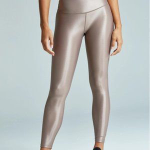 Noli Yoga Liquid Leggings, almond color